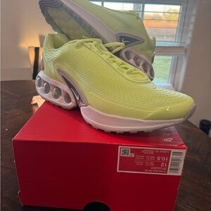 Nike Lime Green Athletic Shoes